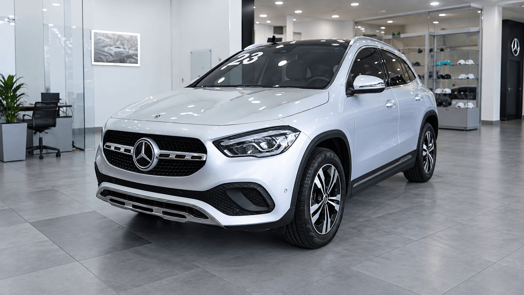 Mercedes-Benz GLA 200 PROGRESSIVE